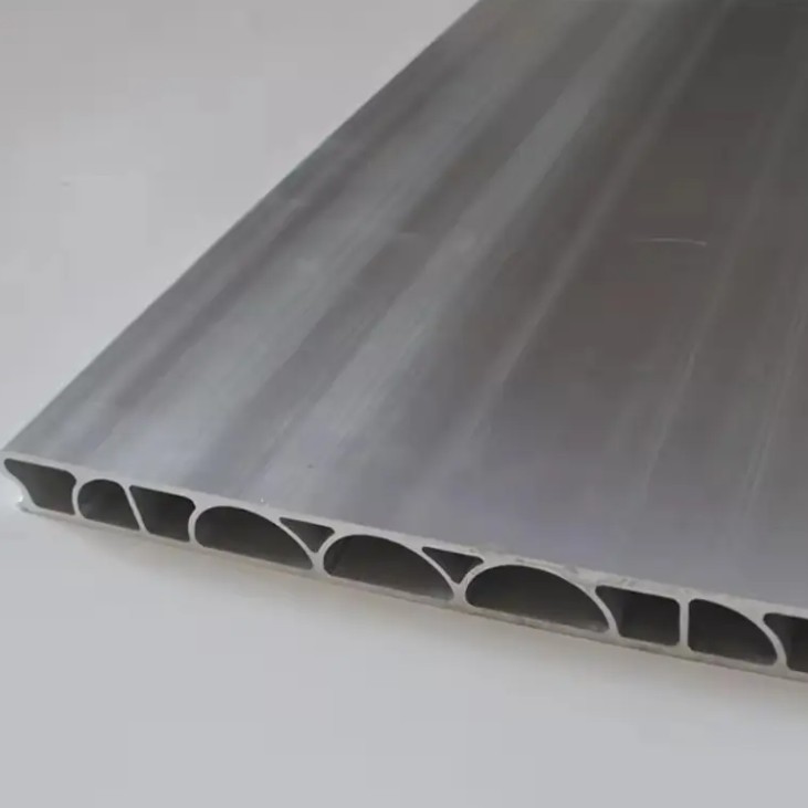 Xe phía sau thân xe cấu hình nhôm