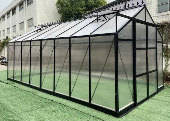 Phòng mặt trời và nhà kính với nhôm